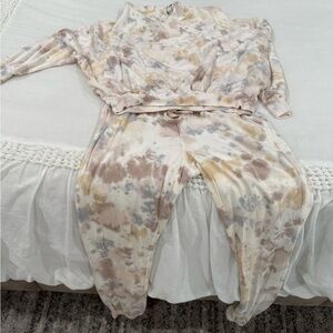 Young Fabulous & Broke Cream Tie-Dye Top and bottom